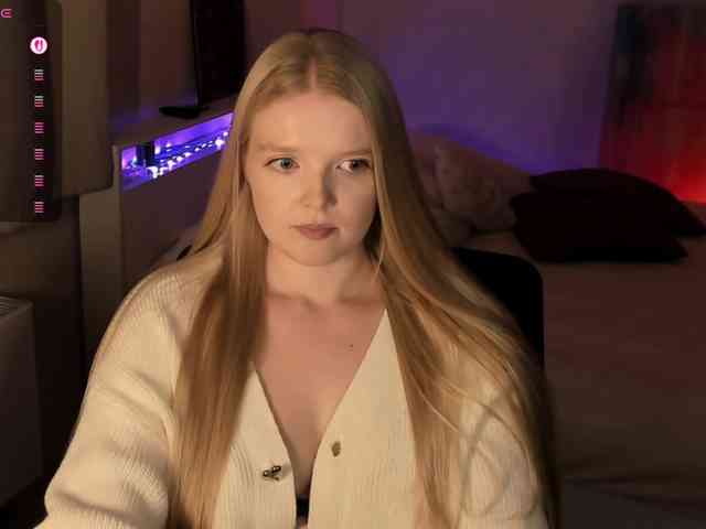 Annie333 webcam