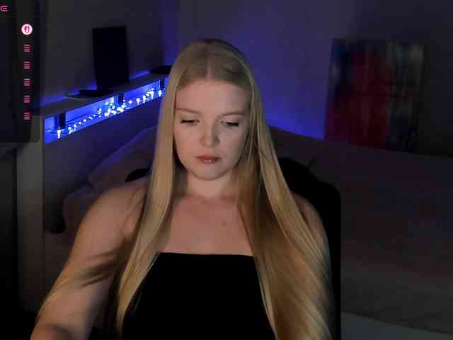 Annie333 webcam
