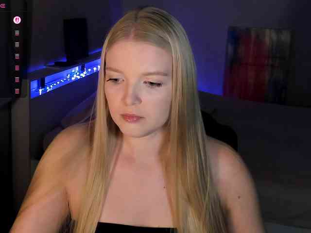 Annie333 webcam