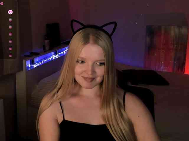 LadyLoveA webcam