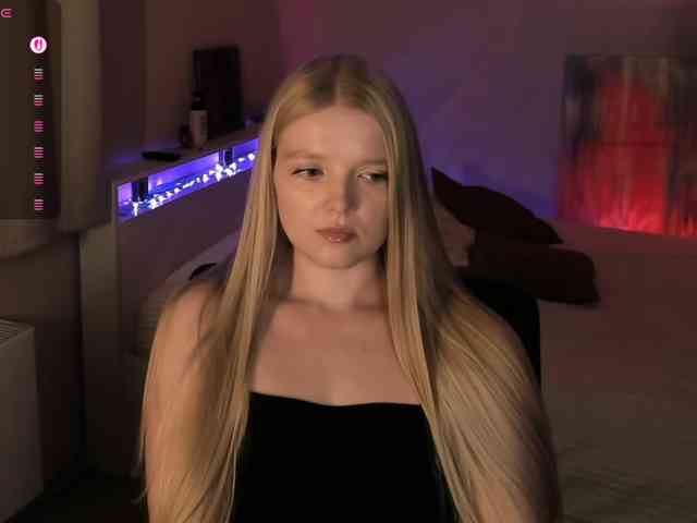 Annie333 webcam