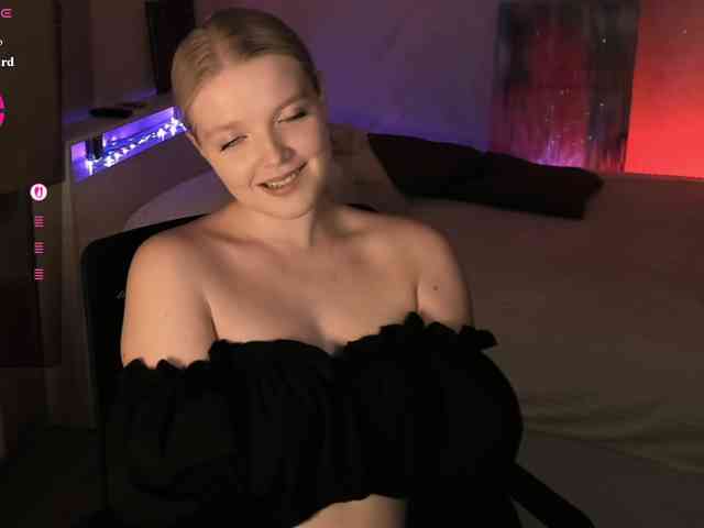 Annie333 webcam