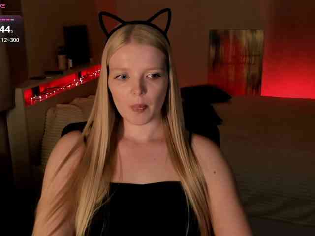LadyLoveA webcam