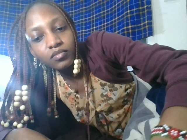 Vinsishly11 live cam on BongaCams