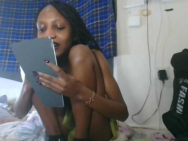 Vinsishly11 live cam preview