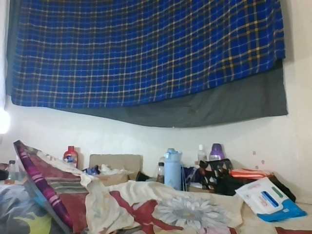 Vinsishly11 live cam on BongaCams