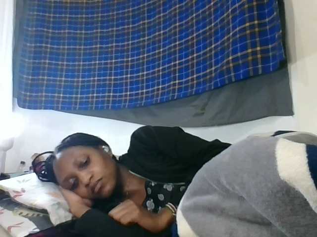 Vinsishly11 live cam preview