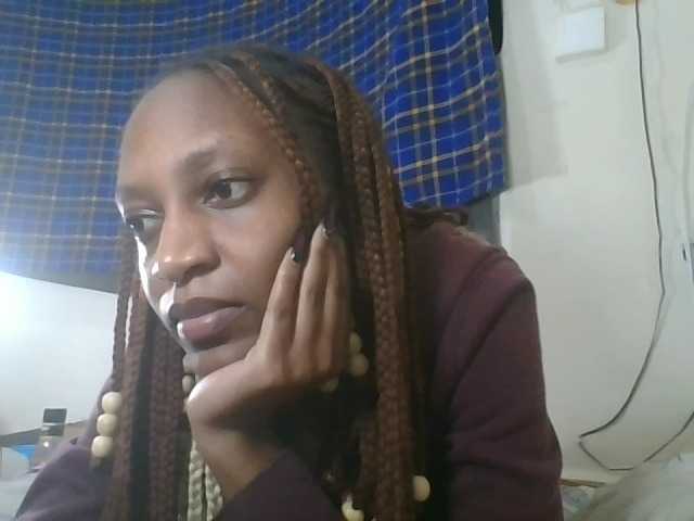 Vinsishly11 live cam on BongaCams