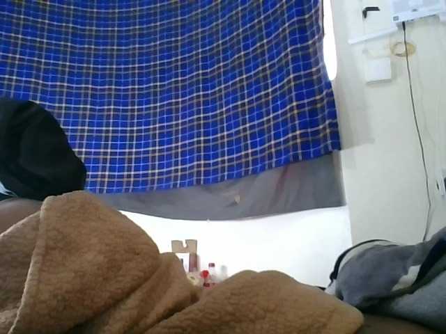 Vinsishly11 live cam on BongaCams