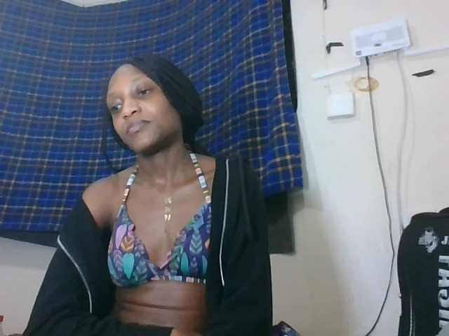 Vinsishly11 live cam preview