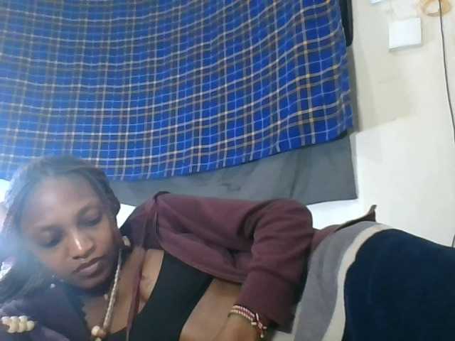 Vinsishly11 live cam