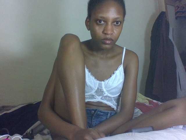 Chat with Vinsishly11 live cam