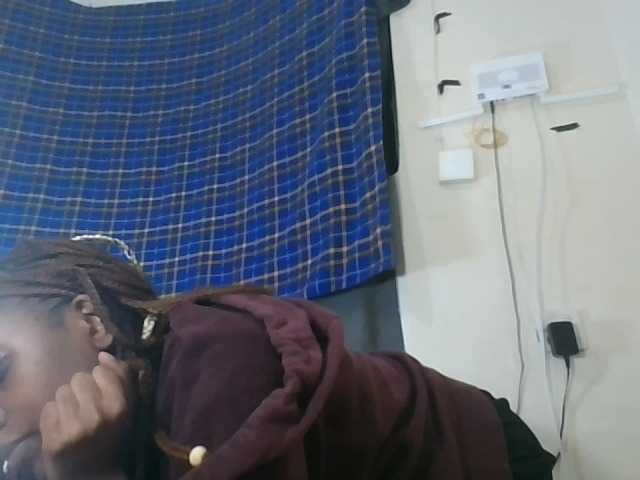 Vinsishly11 live cam on BongaCams