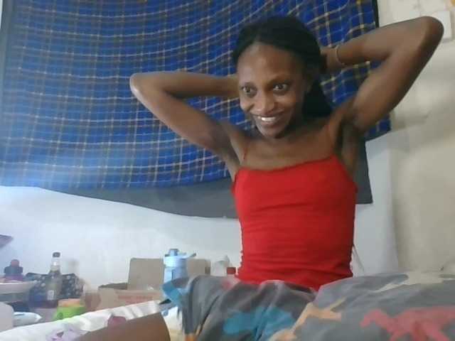 Vinsishly11 live cam on BongaCams