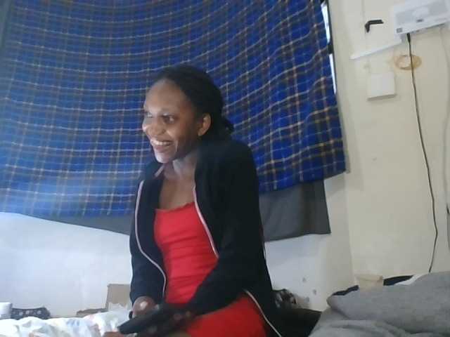 Vinsishly11 live cam on BongaCams