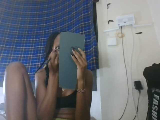 Vinsishly11 live cam preview