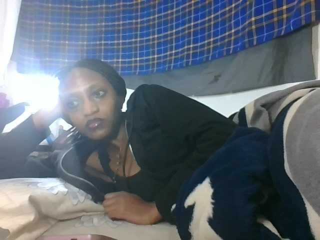 Vinsishly11 live cam preview