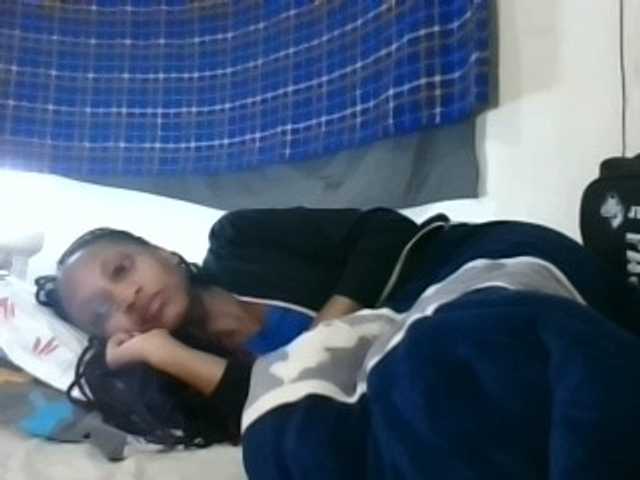Vinsishly11 live cam preview
