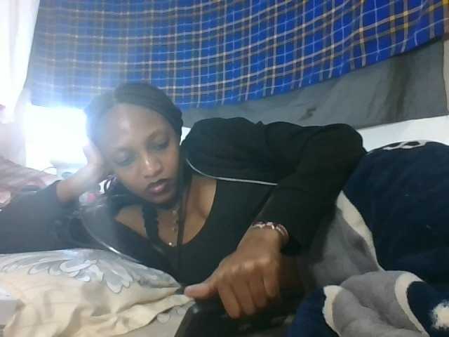 Vinsishly11 live cam preview