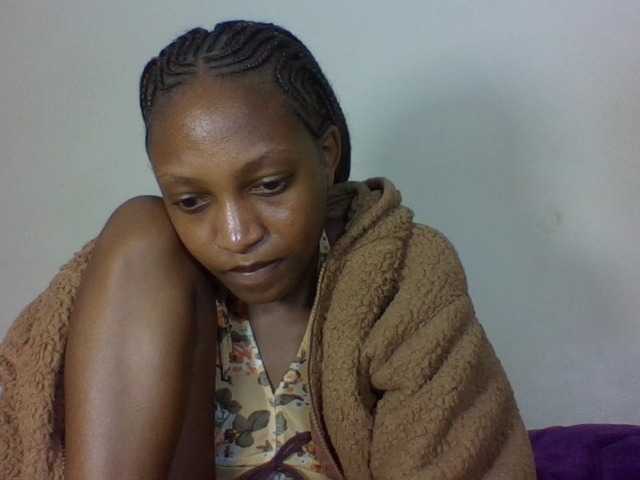 Vinsishly11 live cam on BongaCams