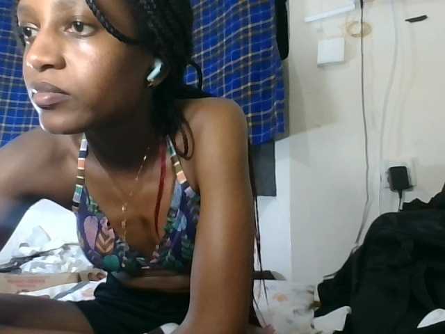 Vinsishly11 live cam preview