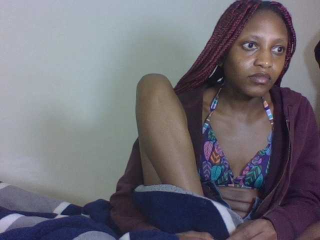 Vinsishly11 webcam bongacams model stream image