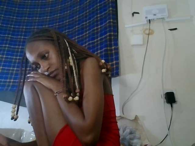 Vinsishly11 live cam on BongaCams