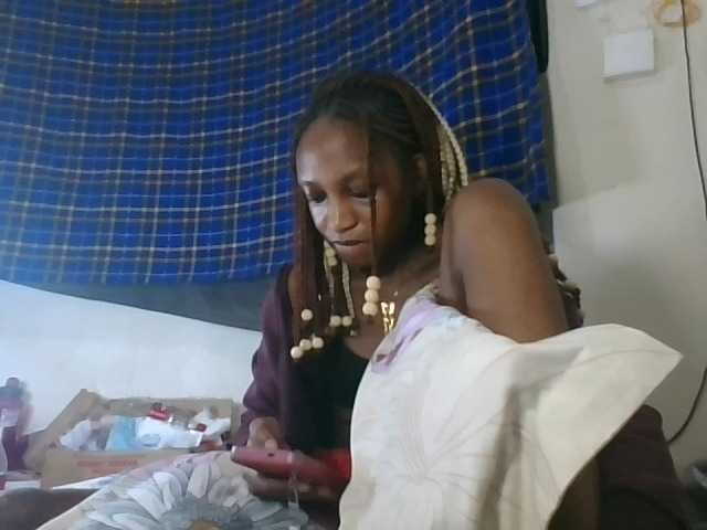Vinsishly11 live cam