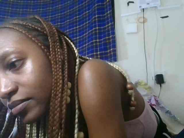 Vinsishly11 webcam