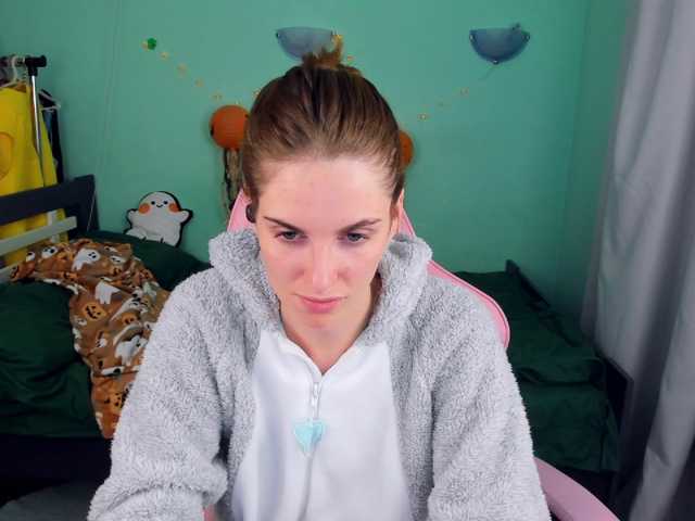 AdelRay live cam on BongaCams
