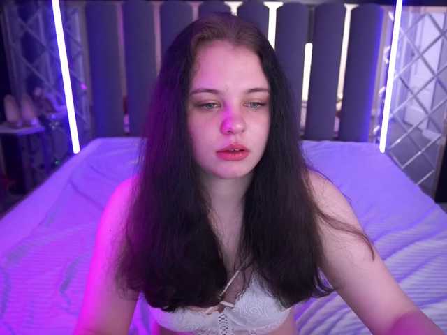 SnowWhiti's BongaCams show and profile