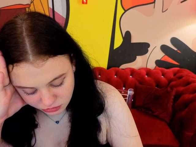 SnowWhiti live cam on BongaCams
