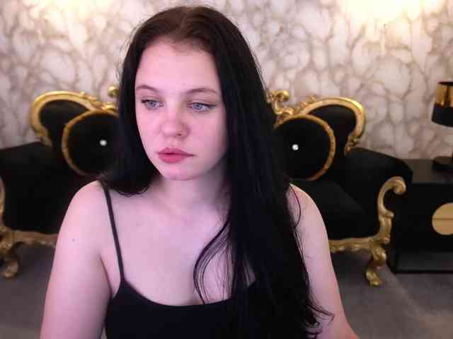 SnowWhiti - Girl 