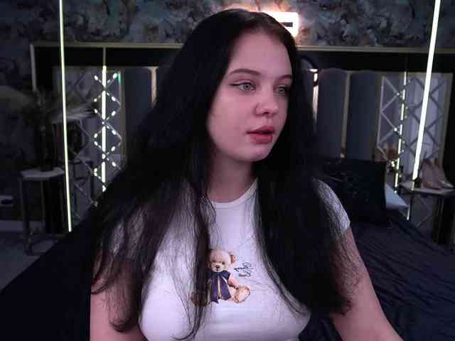 SnowWhiti - Girl 
