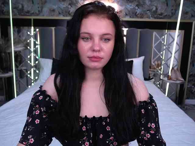 SnowWhiti SnowWhiti