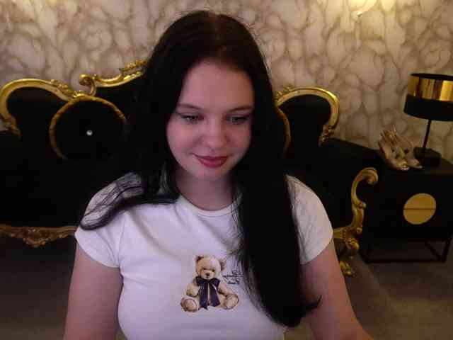 SnowWhiti - Girl 