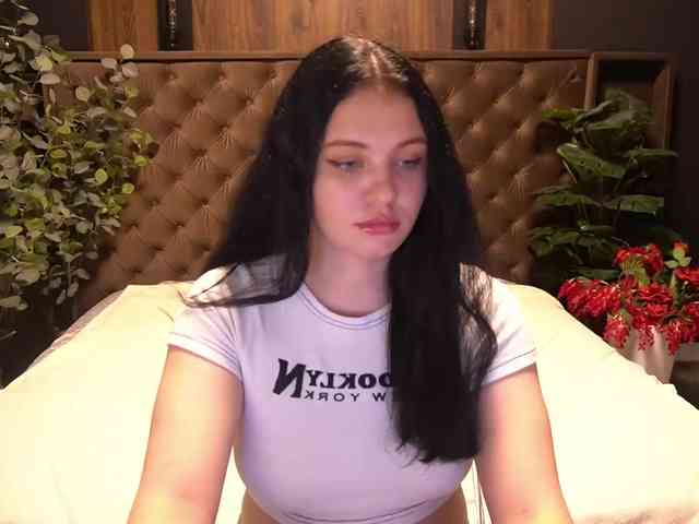 SnowWhiti - Girl 