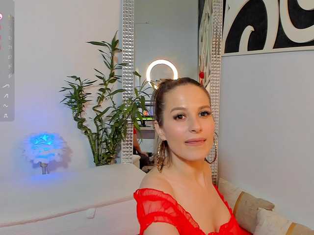 JoyfullRosse live cam on BongaCams