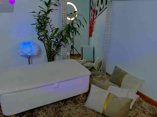 MiraPleasure_