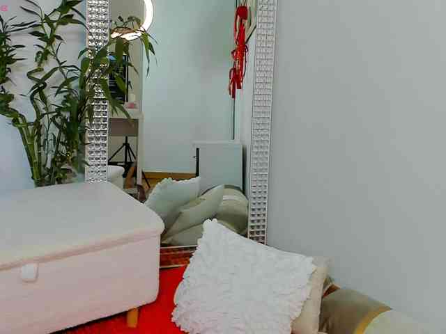 MiraPleasure_ webcam