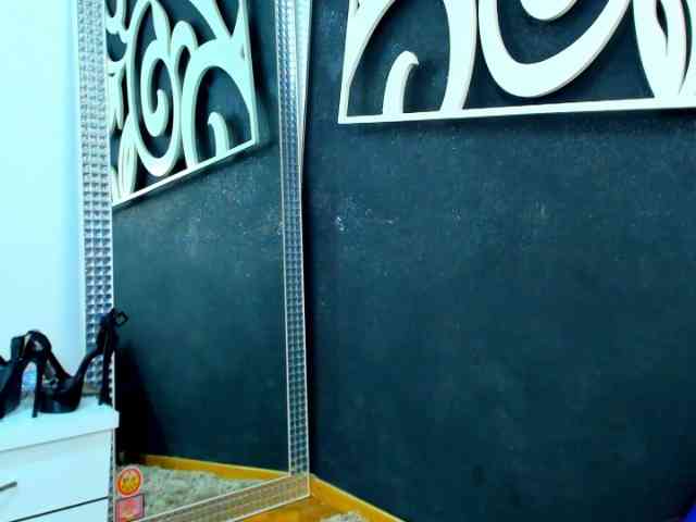 MiraPleasure_ webcam