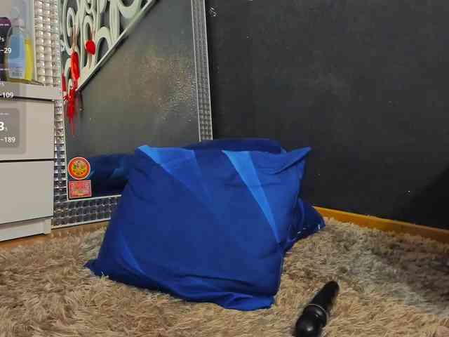MiraPleasure_ webcam