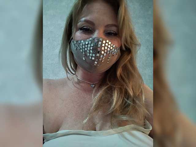 GOLDEN_WITCH