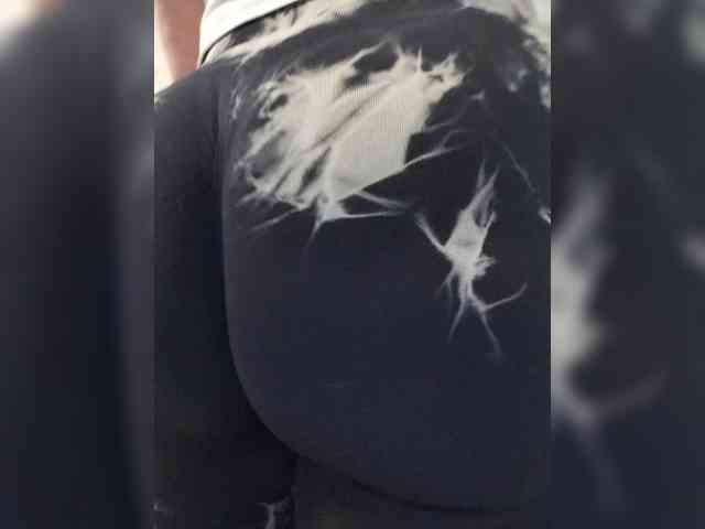 GOLDEN_WITCH webcam