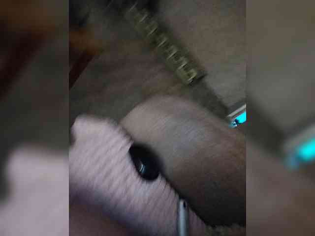 GOLDEN_WITCH webcam