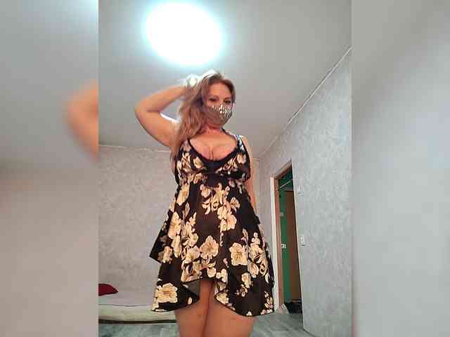 GOLDEN_WITCH