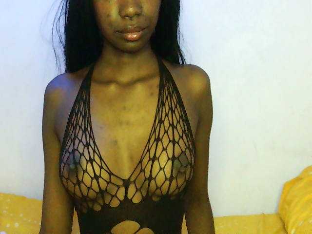 Alixeres Cam en directo en BongaCams