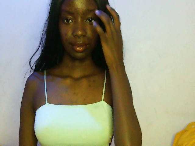 Alixeres live cam on BongaCams