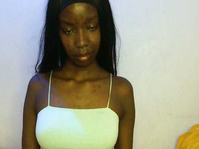 Alixeres live cam on BongaCams