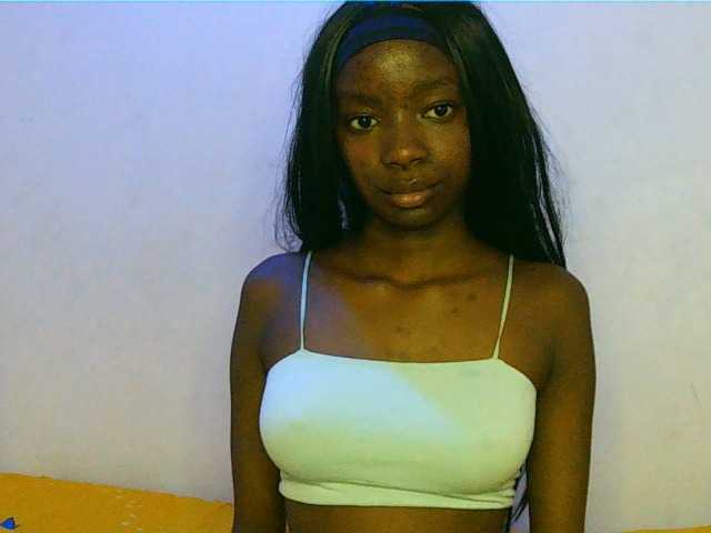 Alixeres live cam on BongaCams